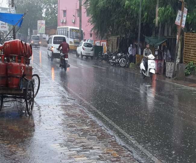 17_06_2021-rain_in_meerut_21745030_125738399
