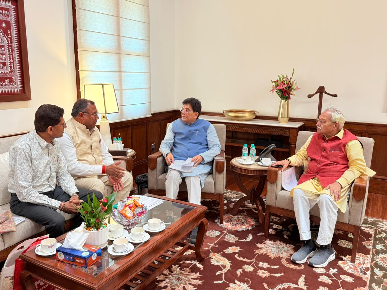 पीयूष गोयल से मिले व्यापारी नेता