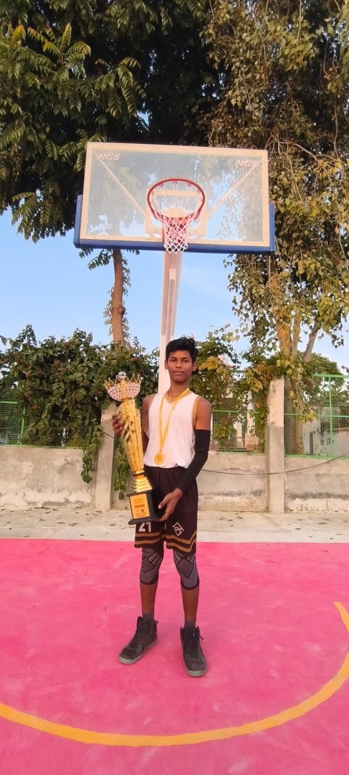 तनिष्क ने किया स्कूल का नाम रौशन