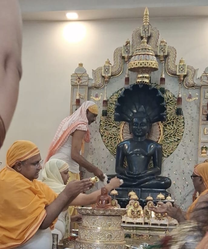 मानसरोवर गार्डन में भगवान महावीर स्वामी का जन्म कल्याणक