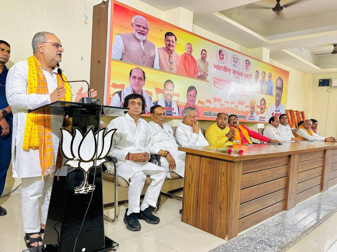 धूमधाम से मनाया गया भाजपा का स्थापना दिवस