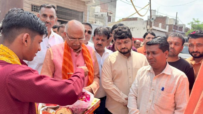 कैंट विधायक ने किया विकास कार्यों का शुभारंभ