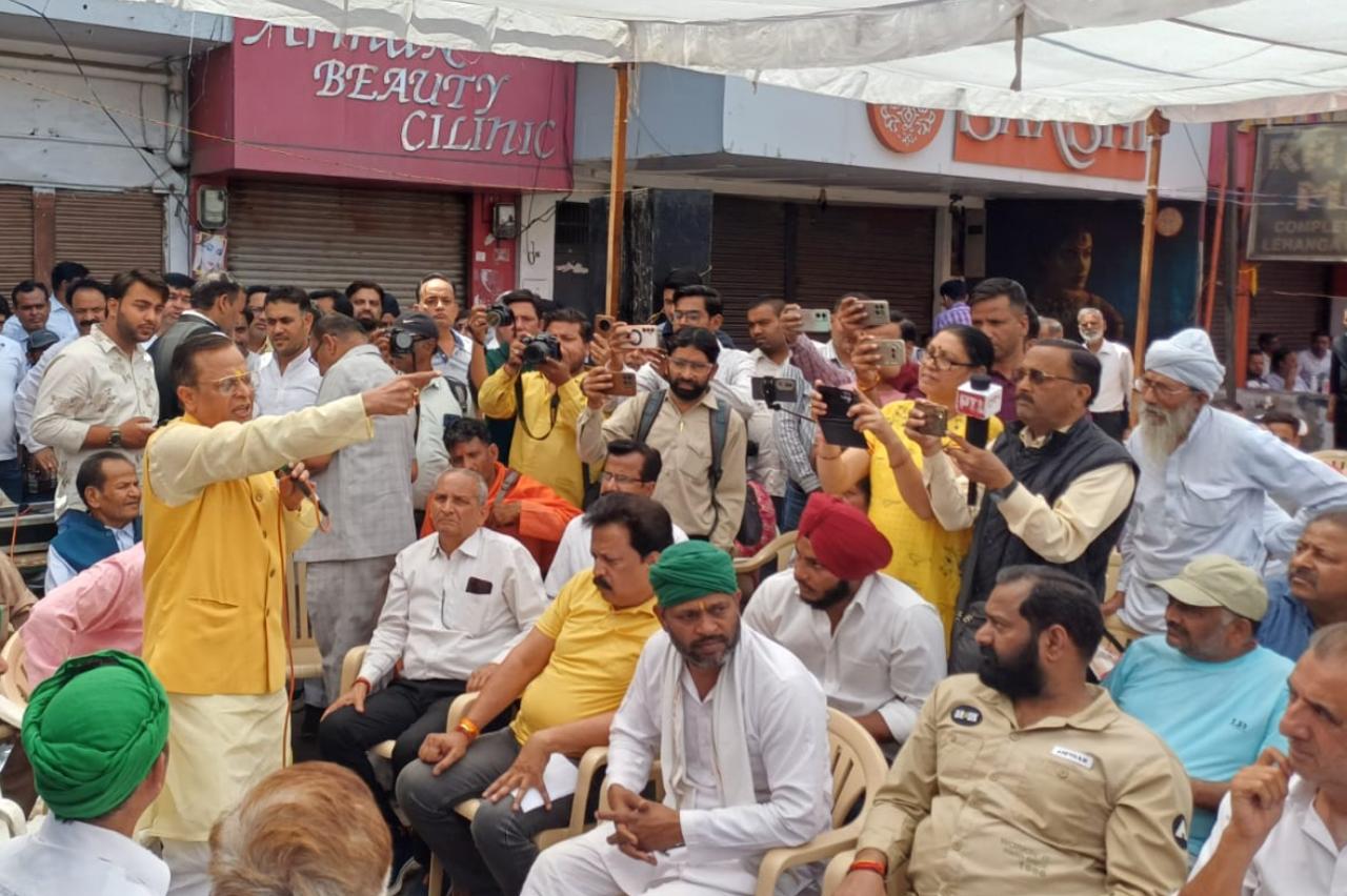 शारदा बोले खून का एक एक कतरा व्यापारियों के लिए