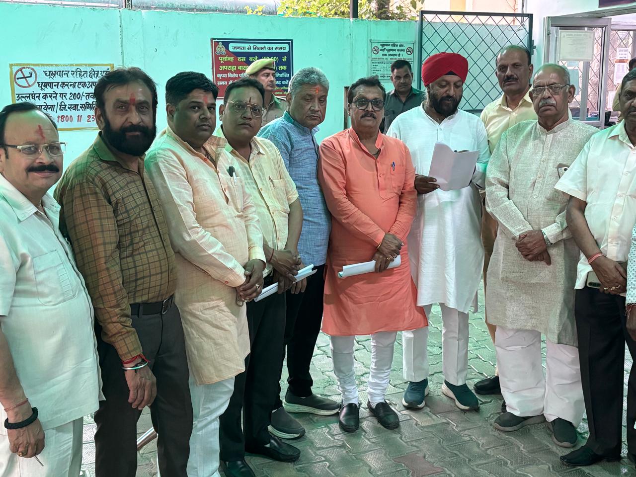 आखिर व्यापारियों पर आफत और अफसरों पर राहत क्यों