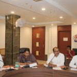 डीएम ने ली व्यापार बंधु की बैठक