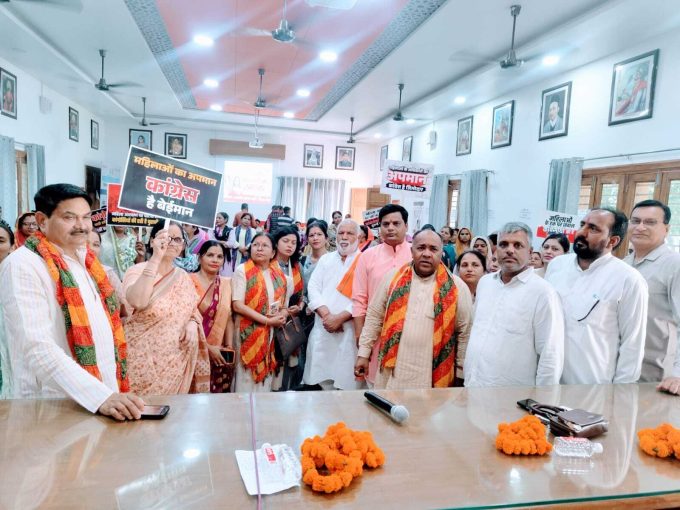 जिला भाजपा का महिला सम्ममेलन