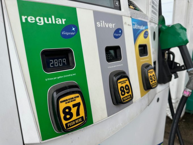 महंगाई की आग में झूलसे की दुनिया