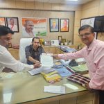खंदक के खद्दर व्यापारियों में उबाल