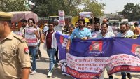 सरकार के फैसले के खिलाफ सड़कों पर ट्रांसपोर्टर