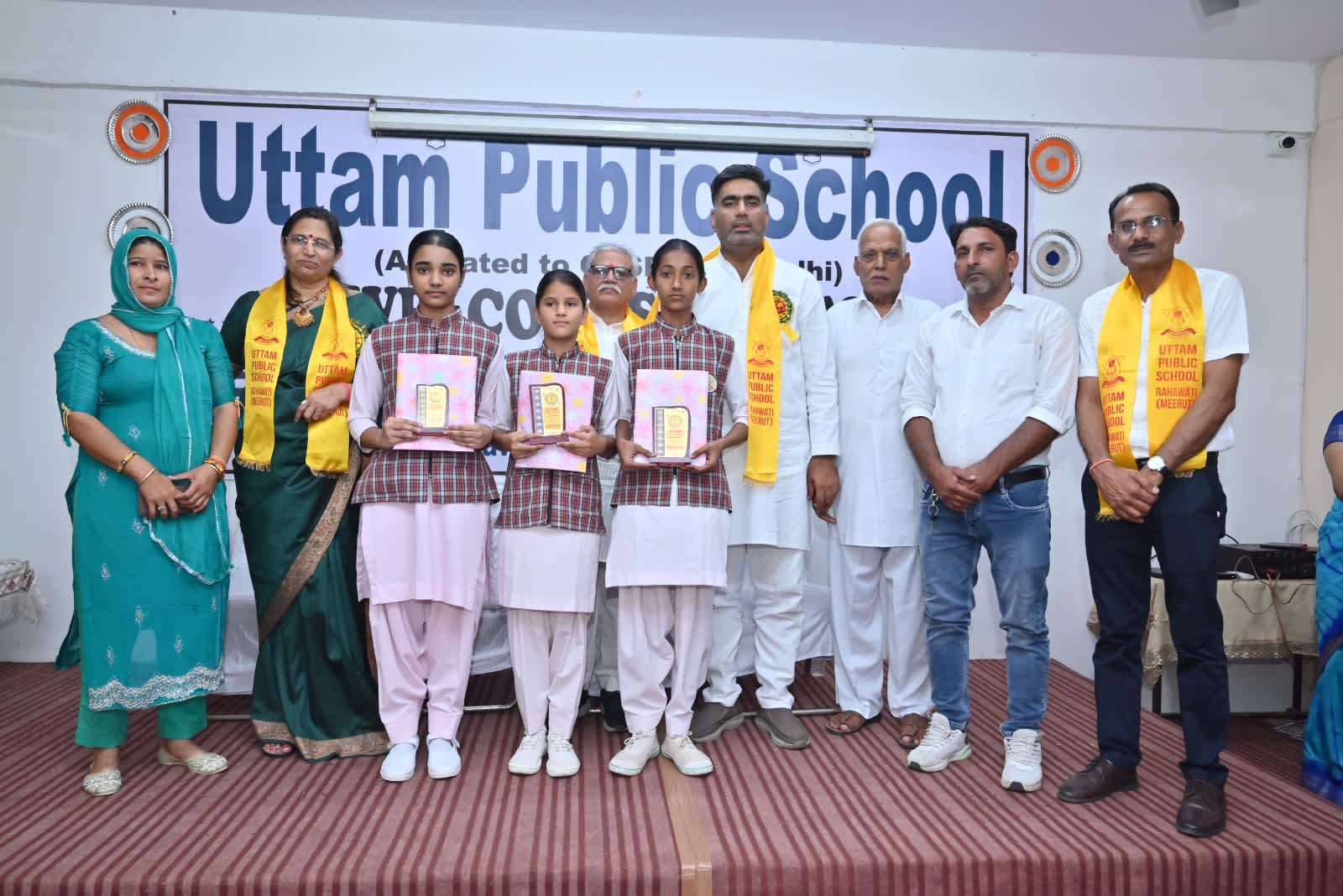 उत्तम में “प्रतिभा सम्मान समारोह एवं विदाई समारोह”