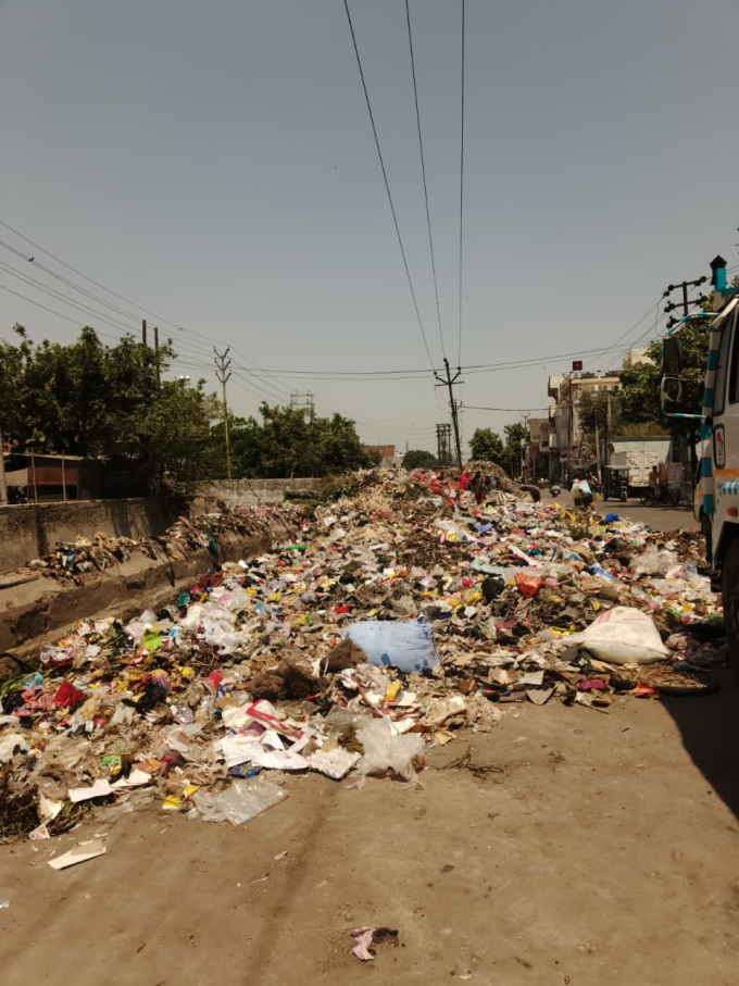 नगर निगम ने हापुड़ रोड की डंपिंग ग्राउंड में तब्दील