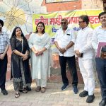 जीएसटी के अधिकारी व्यापारियों से मिले