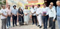 जीएसटी के अधिकारी व्यापारियों से मिले