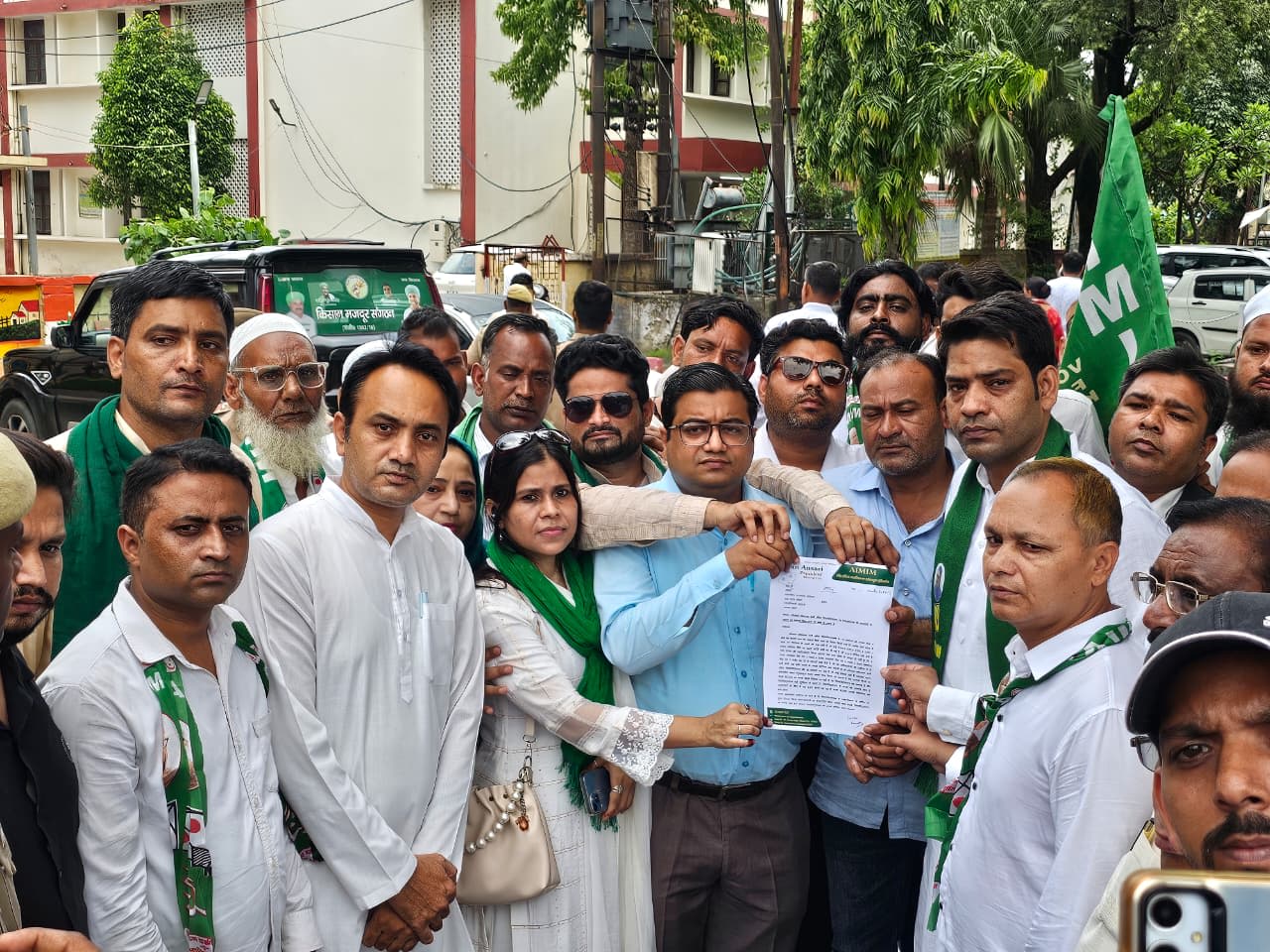 जौहर विश्वविद्यालय के समर्थन में राज्यपाल को ज्ञापन