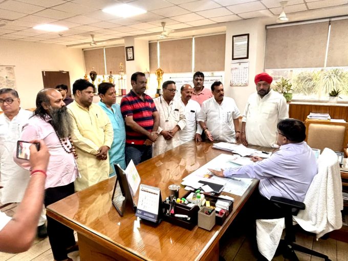 एमडी पावर से मिले व्यापारी नेता