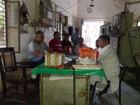 दस घंटे बत्ती गुल टूटा सब्र का बांध हंगामा