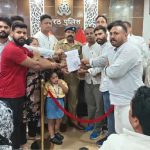 पुलिस ने नहीं निकलने दिया छात्रों का पैदल मार्च
