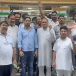 किसने मारी भरी थाली में लात