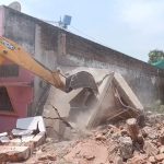 लाश कब्जे में लेने को छूटे पुलिस के पसीने