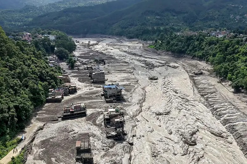 नेपाल में हर तरफ बर्बादी का डरावना मंजर