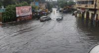 बारिश नहीं आसमान से बरस रही मुसीबत