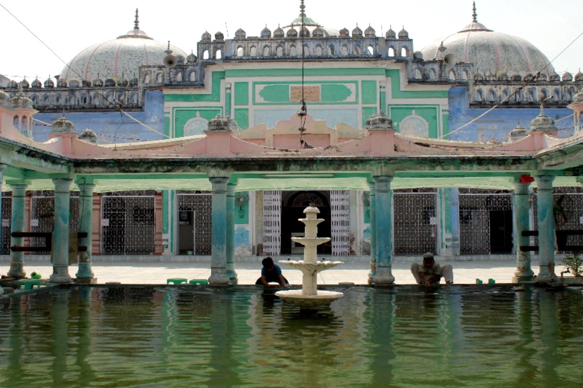 शाही जामा मस्जिद के नीचे मंदिर या मठ का दावा