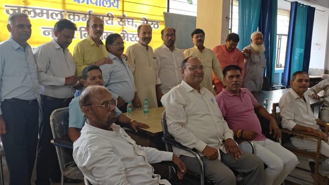 मांगे पूरी ना होने पर जतायी नाराजगी