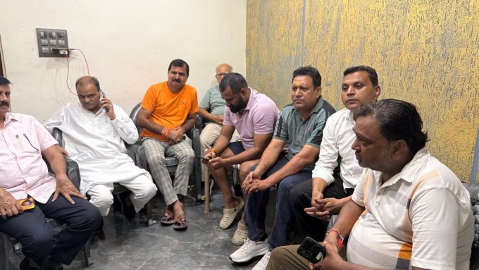 सरेंडर नहीं आंदोलन आरपार की जंग का एलान