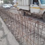मवाना रोड पर निर्माण कार्य की धीमी चाल कर रही बेहाल