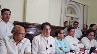 भरोसा क्यों नहीं कर पा रहे नेताओं की बातों पर