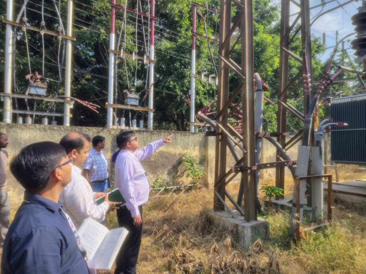 एमडी ने किया नोएडा में नए बिजलीघर का निरीक्षण