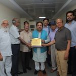 स्कूल फॉर द ब्लाइंड पहुंचे राजीव शुक्ला