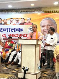 भाजपा के शिक्षक-स्नातक प्रत्याशियों का नामांकन
