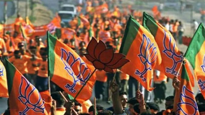 बबीता शहर व अनीता जिला महिला मोर्चाघ्यक्ष