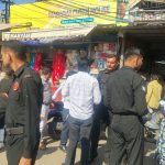 सड़कों पर अवैध कब्जों पर निगम का चाबुक